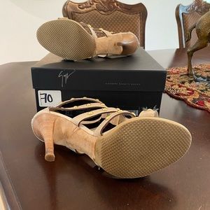 Giuseppe Zanotti beige gladiator sandals